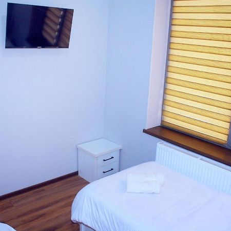 One Global Family Guest House Samarcande Extérieur photo